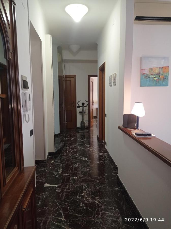 Ferienwohnung Down Town Emily La Spezia Exterior foto